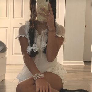 Meet your Posher, Ally